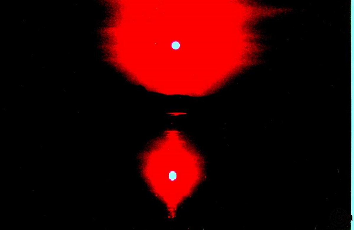n-sonne,Spiegelung
